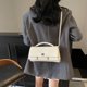 thumbnail image 3 of Bolso de mano de cuero suave de alta gama, moderno y combinable con todo, para mujer, de color liso, sencillo y combinable con todo, 2025, 3 of 5