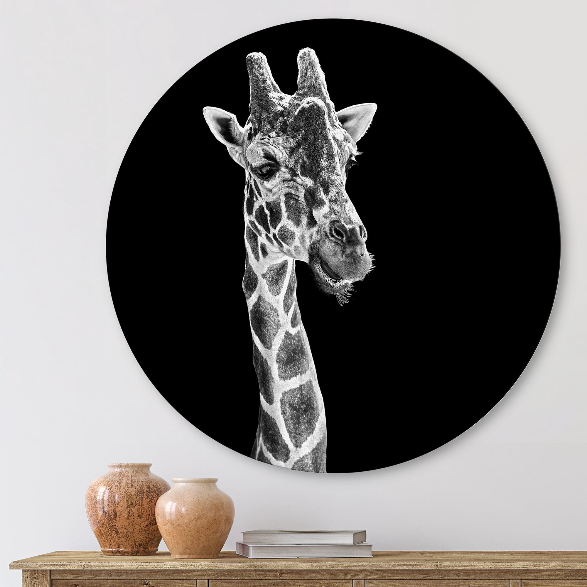 Designart 'Close Up Portrait Of A Giraffe On Black II' Farmhouse Circle Metal Wall Art 11x11 - Disc of 11