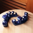 thumbnail image 2 of YogaToes® Gems® para Hombre, talla de calzado 7 en adelante. Separadores y estiradores de dedos en gel color azul metálico. ¡Alivio del dolor de pies y mejora del rendimiento atlético!, 2 of 7