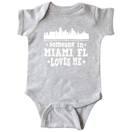 

Inktastic Miami Florida Someone Loves Me City Skyline Gift Baby Boy or Baby Girl Bodysuit