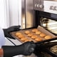 thumbnail image 5 of Yuarrent 1 par de guantes resistentes al calor, guantes con revestimiento de silicona para horno microondas, cuerda colgante, suministro para Type2 NO2, 5 of 6