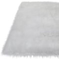 thumbnail image 4 of 4' x 6' White Sheepskin Washable Area Rug, 4 of 5