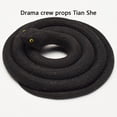 thumbnail image 3 of Ounissouiy Serpiente de goma a prueba de agua, realista, suave, impactante, aterrador, serpientes falsas, resistente al desgaste, accesorio de broma Juguetes novedosos y de broma Blanco negro Ounissouiy FN011339-03, 3 of 6
