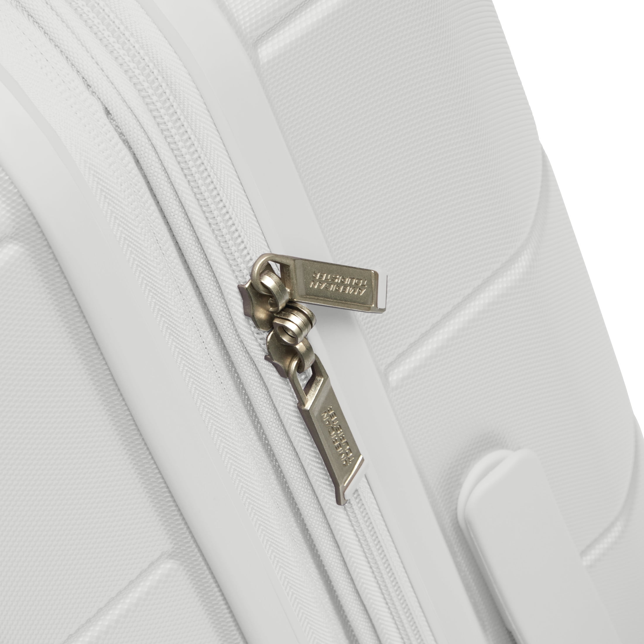 American Tourister Stratum 2.0 20-inch Hardside Carry on Luggage with Spinner Wheels - White