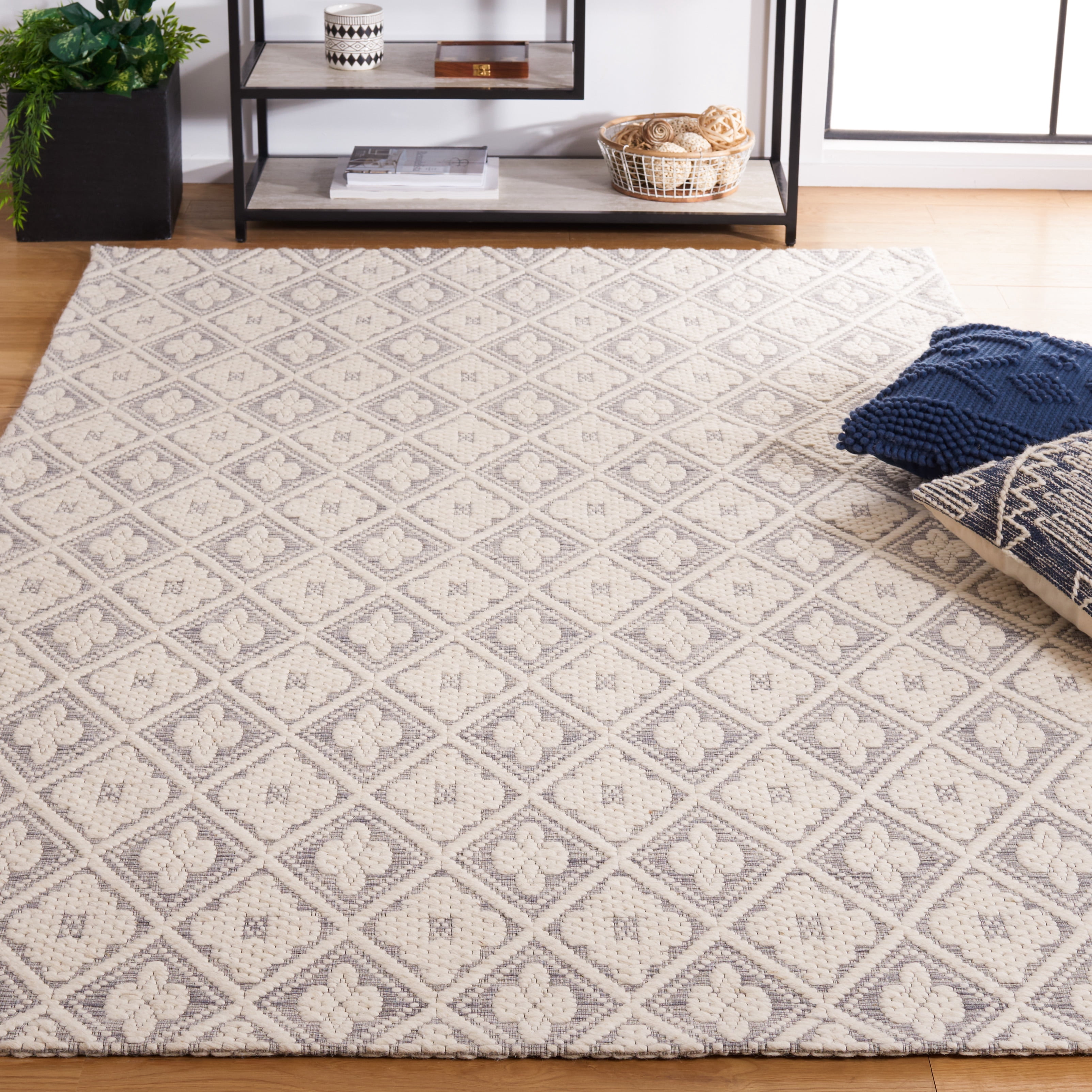 SAFAVIEH Marbella Rosario Geometric Area Rug, Grey/Ivory, 5' x 8'