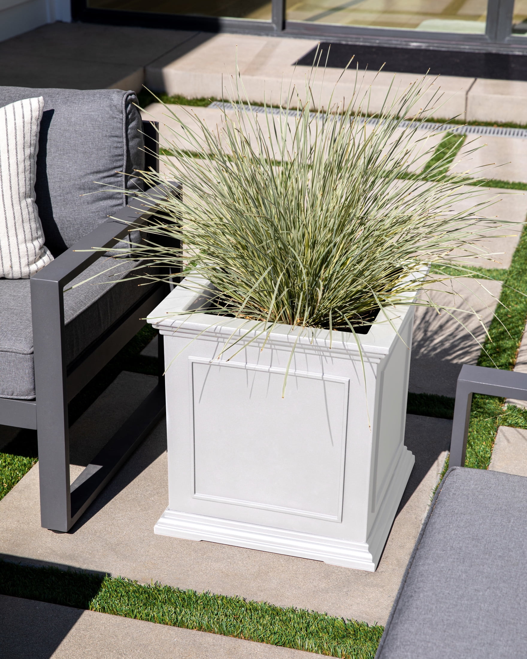 Veradek Brixton Cube 20" Plastic Planter - White