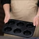 thumbnail image 5 of Molde antiadherente de acero al carbono para cupcakes, color negro, de liberación rápida, para 6 moldes de cocina., 5 of 6