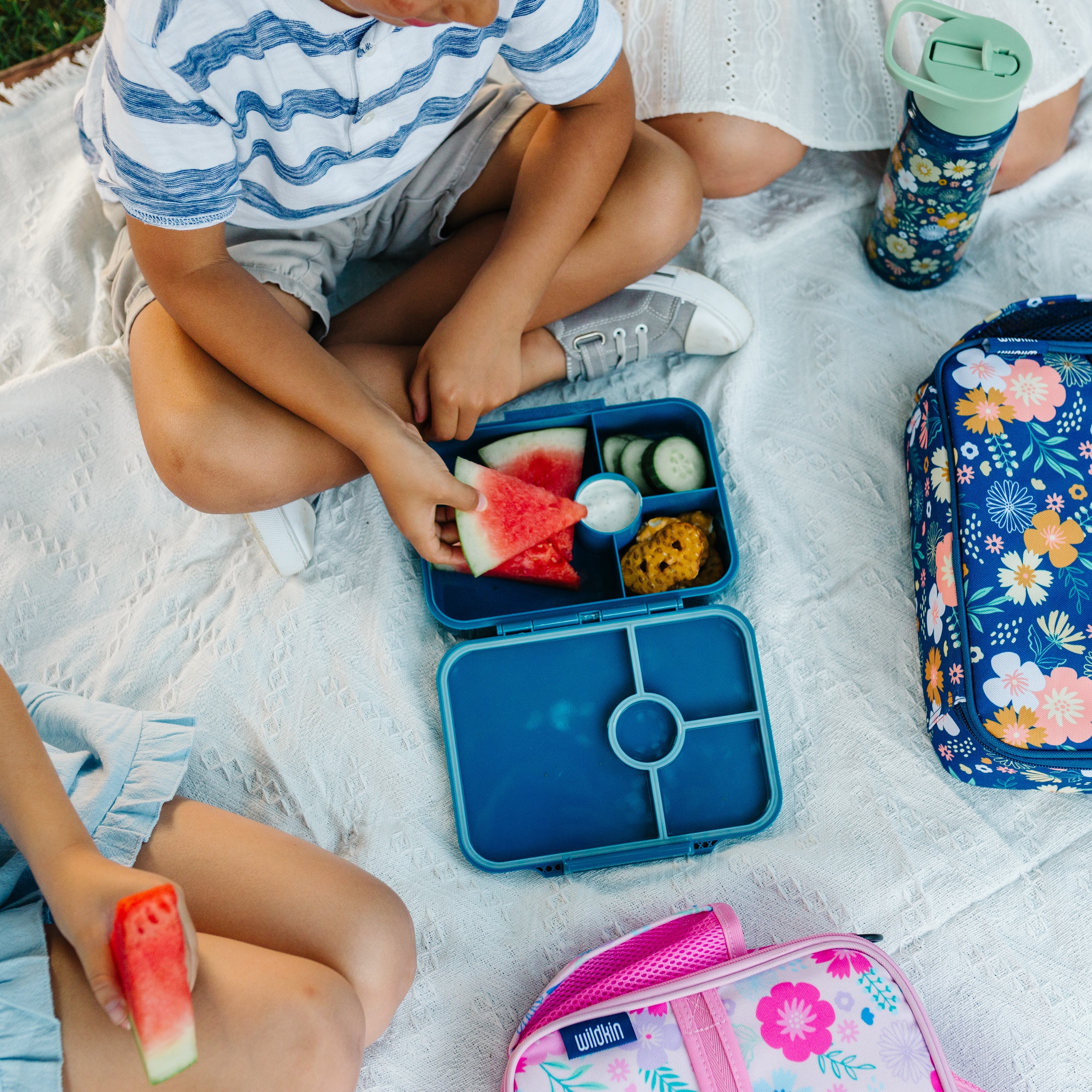Wildkin Kids Bento Box for Boys and Girls (Trains, Planes & Trucks Blue)