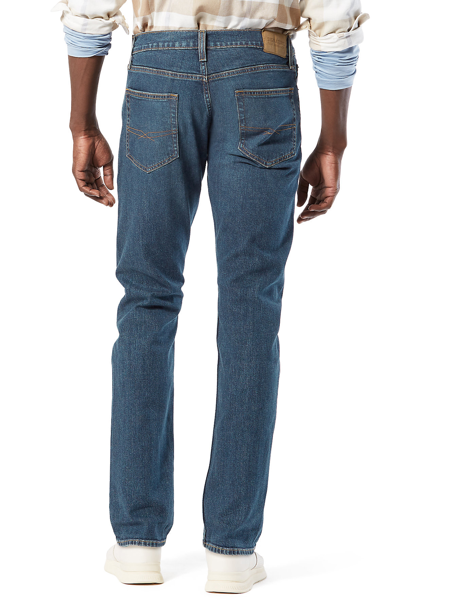 Signature By Levi Strauss & Co. Men's Straight Fit Jeans - image 4 of 5