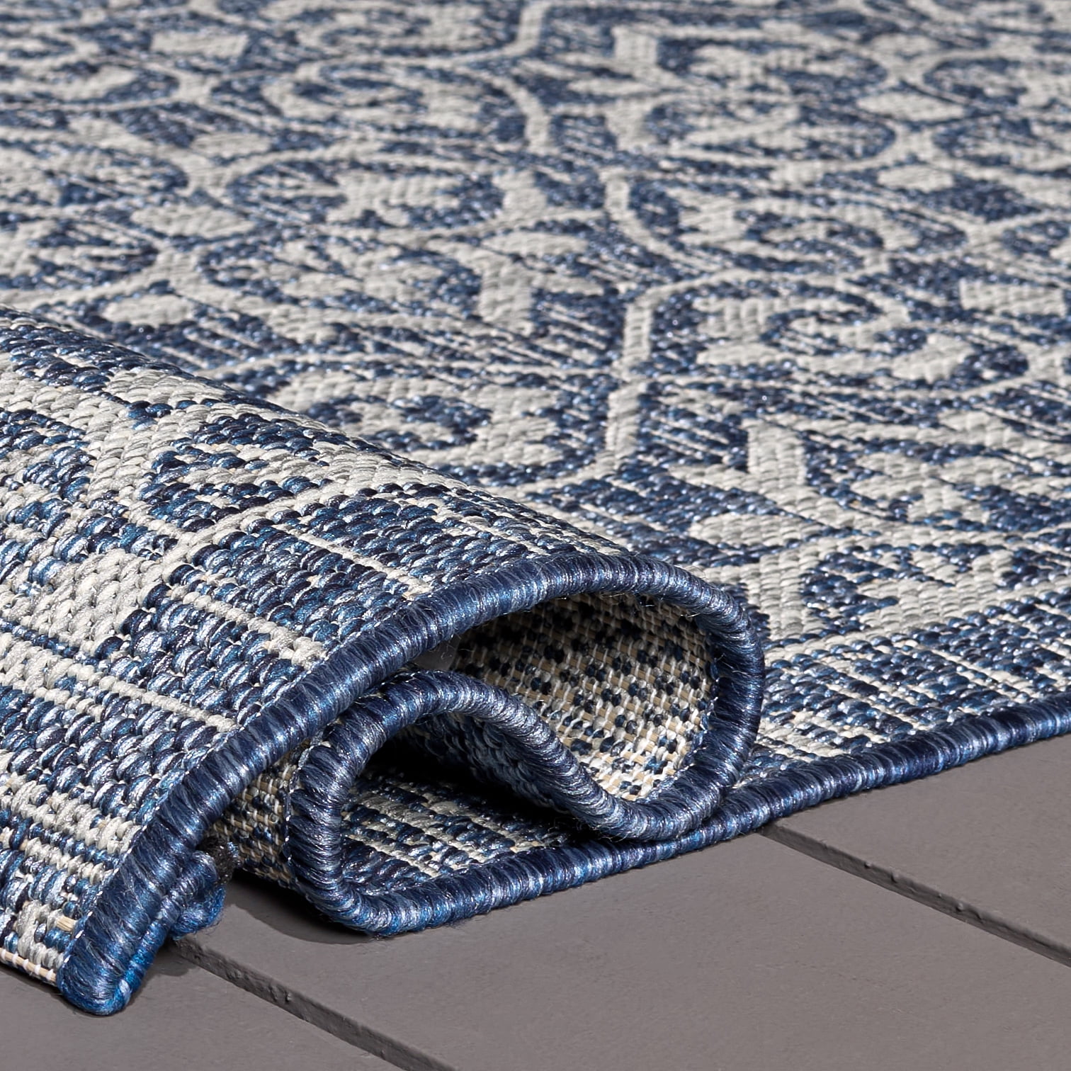 SAFAVIEH Courtyard Lillie Geometric Indoor/Outdoor Area Rug, Navy/Grey, 8' x 11'