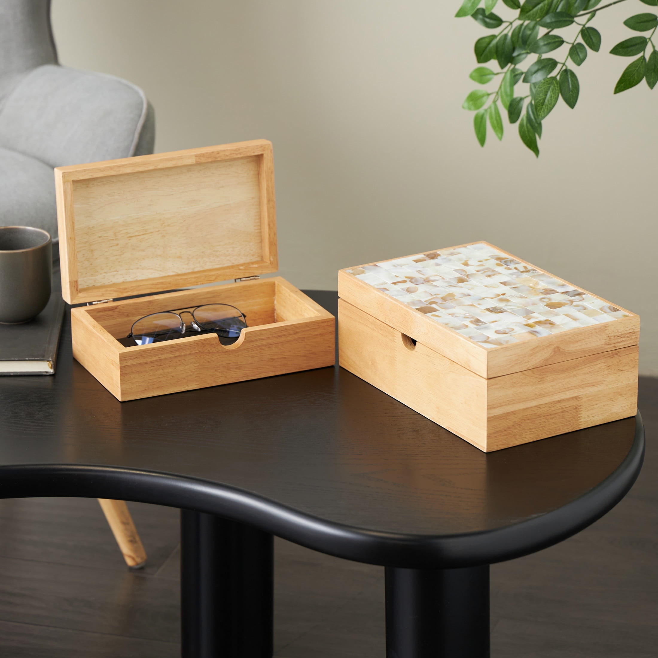 DecMode Handmade Storage Light Brown Wood Decorative Box with Seashell Tops, 2 Count