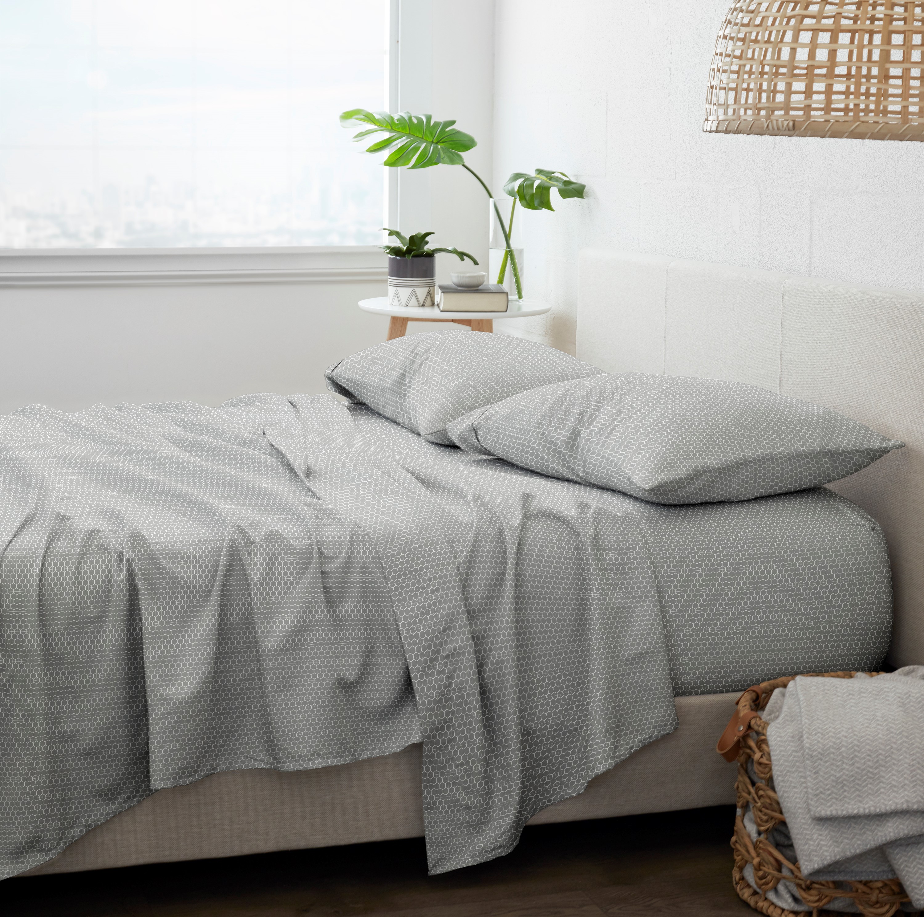 Noble Linens 4 Piece Pattern Microfiber Bed Sheets Set, Light Gray Honeycomb, Full