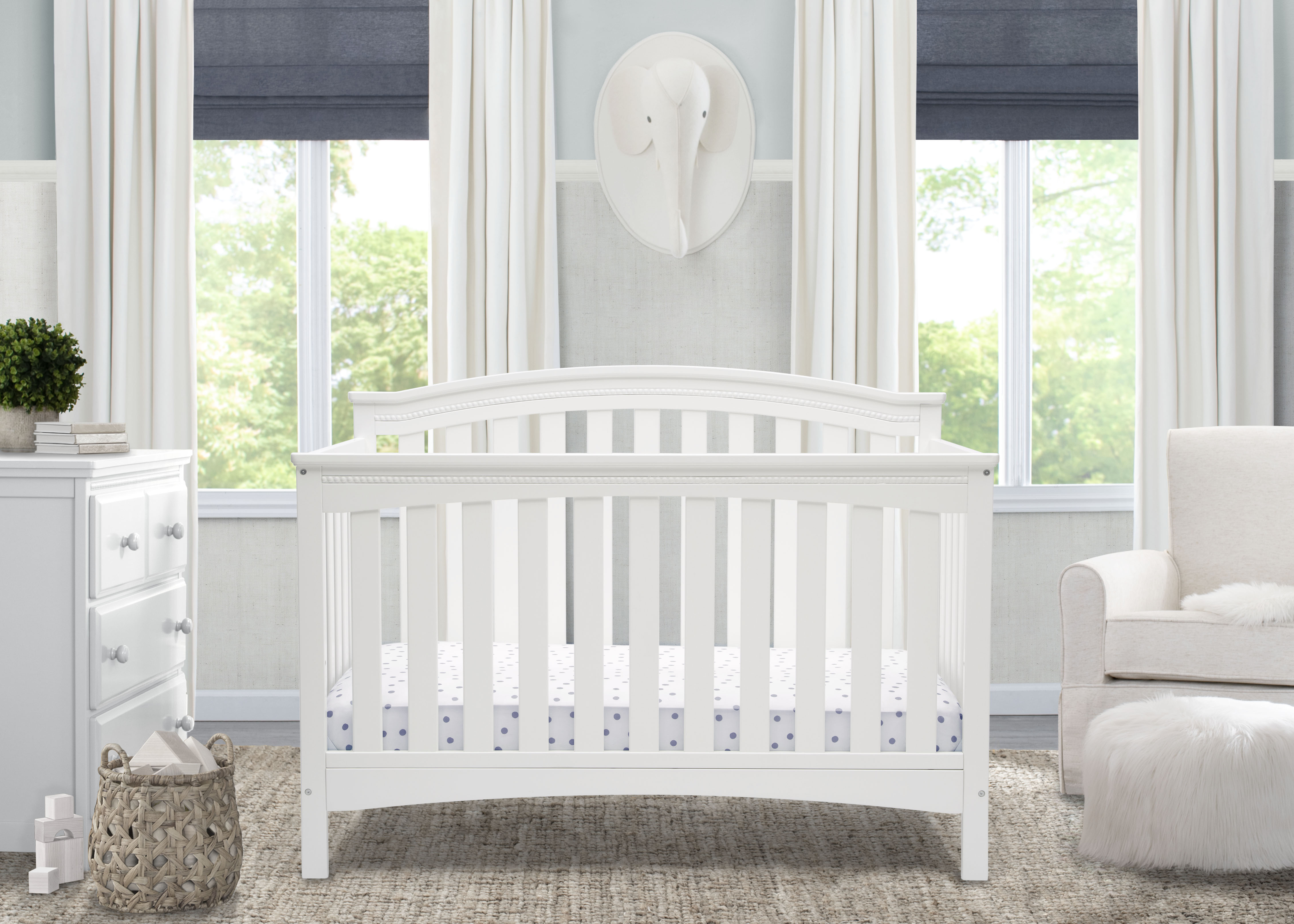 Delta Children Waverly 6-in-1 Convertible Baby Crib, Bianca White - image 4 of 15