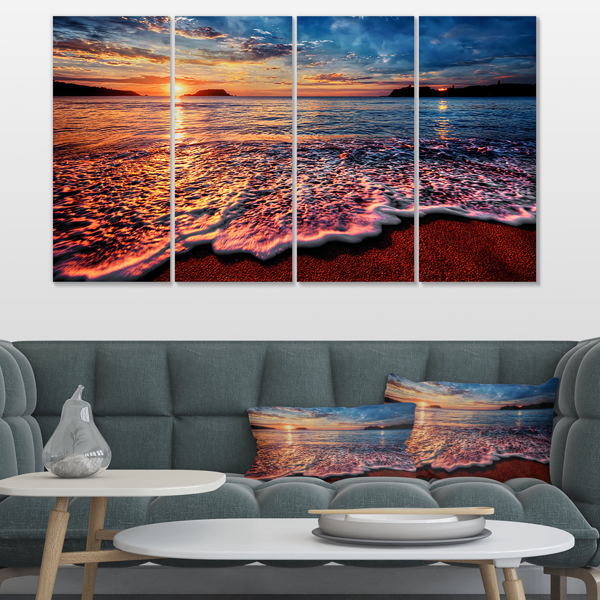 Designart 'Peaceful Evening Beach View ' Seascape Canvas Art Print