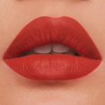 thumbnail image 4 of Lápiz labial Estée Lauder Pure Color, mate de larga duración, 3,5 ml, 666, 4 of 7