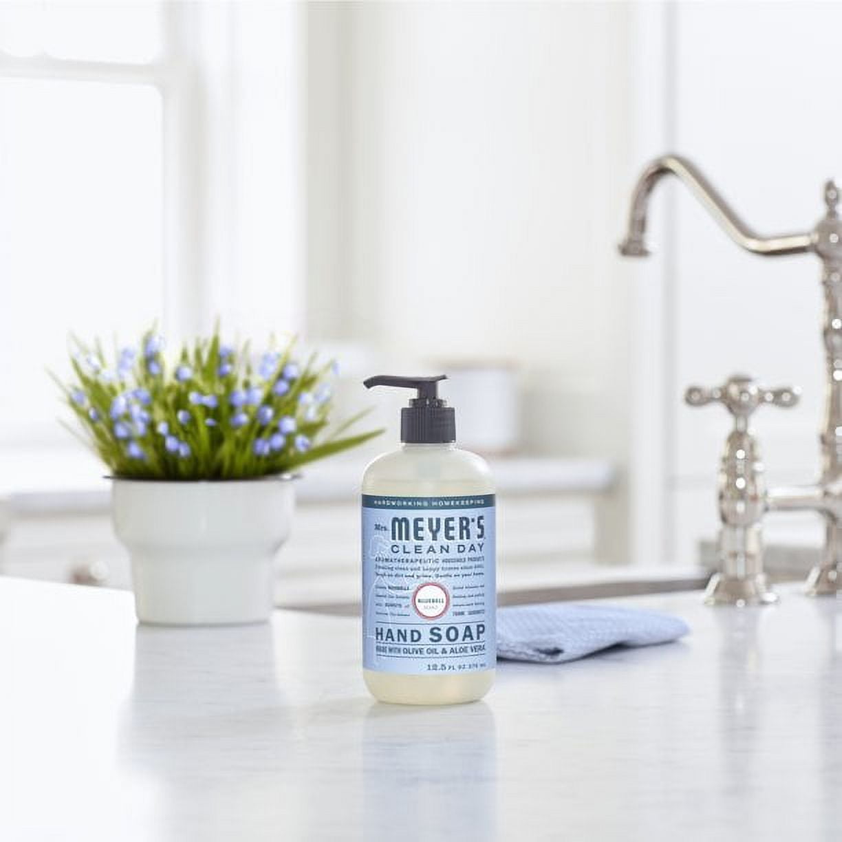 Mrs. Meyer's Clean Day Liquid Hand Soap, Bluebell Scent, 12.5 Ounce Bottle (Pack of 3)