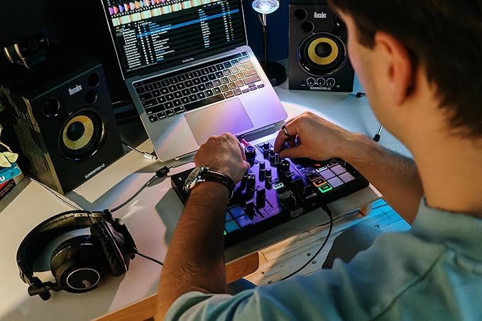 Hercules DJControl Inpulse 200 MK3 – 2-Deck Beginner DJ Controller