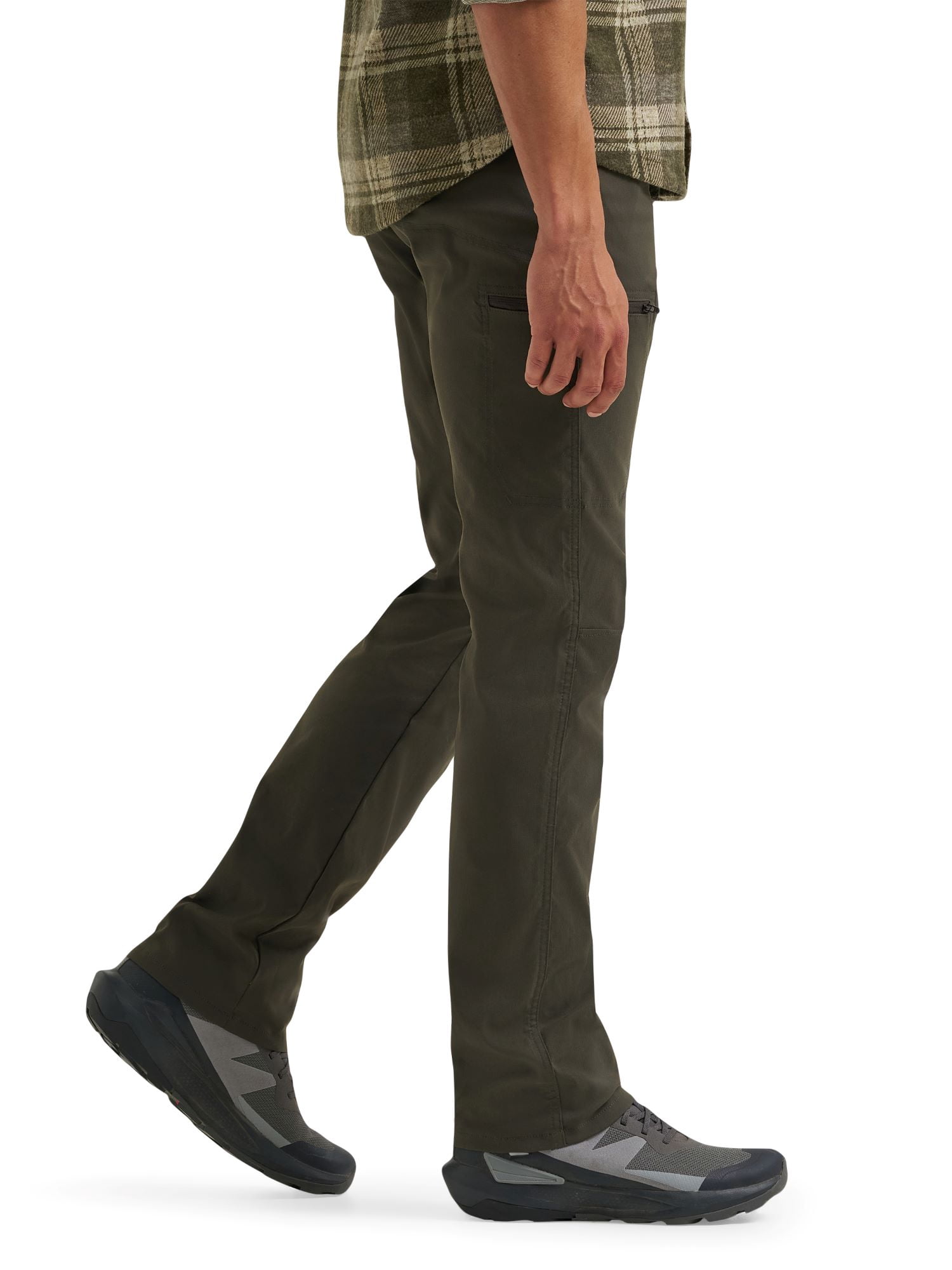 Wrangler ® Men’s Outdoor All Terrain Cargo Pant with UPF 50+ Protection