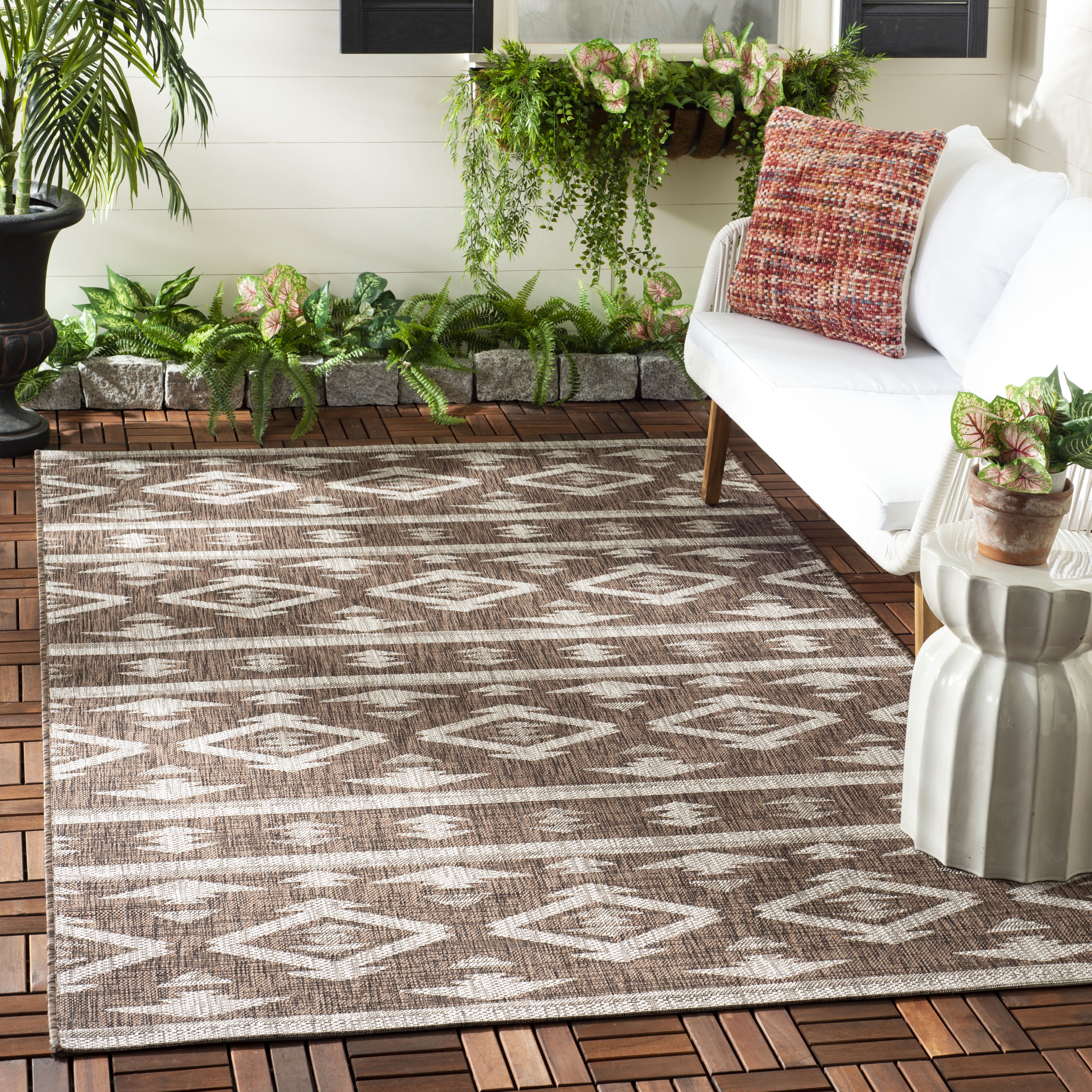 SAFAVIEH Courtyard April Geometric Indoor/Outdoor Area Rug, Brown/Ivory, 6'7" x 9'6"