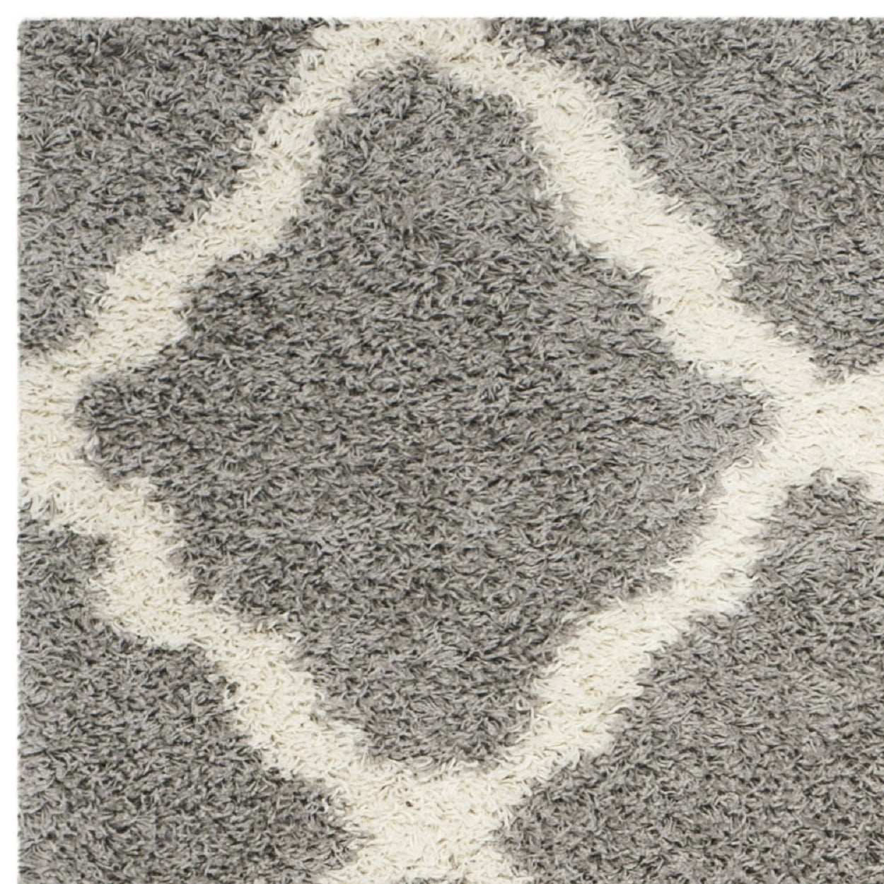 SAFAVIEH Daley Geometric Plush Shag Area Rug, Grey/Ivory, 5'1" x 7'6"
