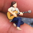 thumbnail image 2 of 1/64 personajes pintados a mano en miniatura, minúsculas mujeres / hombres, cantante, , de calle, diseño de de arena, dioram - Las mujeres gris Mujer Gris Sunnimix Muñeca de figuras de personas, 2 of 6