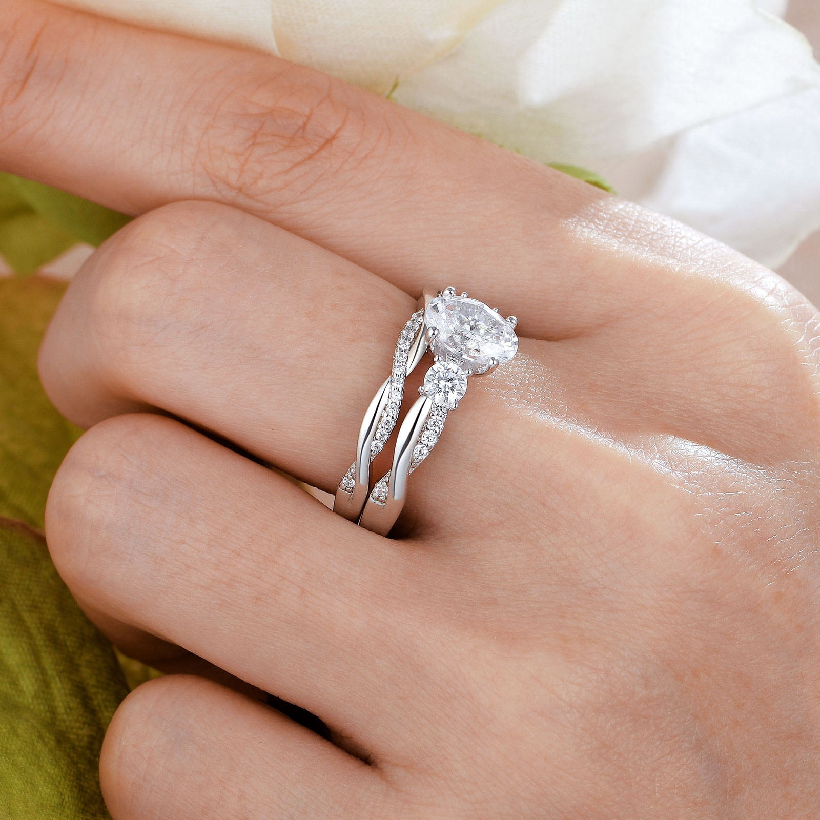 Wuziwen 2 Ct Oval Three Stone Wedding Ring Sets Infinity Bands 925 Sterling Silver Rings for Woman Cz Size 6