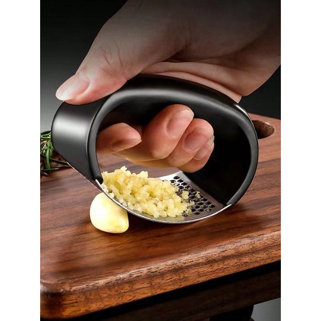 1pc Manual Stainless Steel Vintage Garlic Press,Daily Solid Household Scale Black Ring Minimalist Garlic Masher Tool For Kitchen