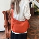 thumbnail image 4 of Bolso Cruzado Crescent para Mujer Diario Al Aire Libre Con Correa Ajustable Gran Capacidad, 4 of 9