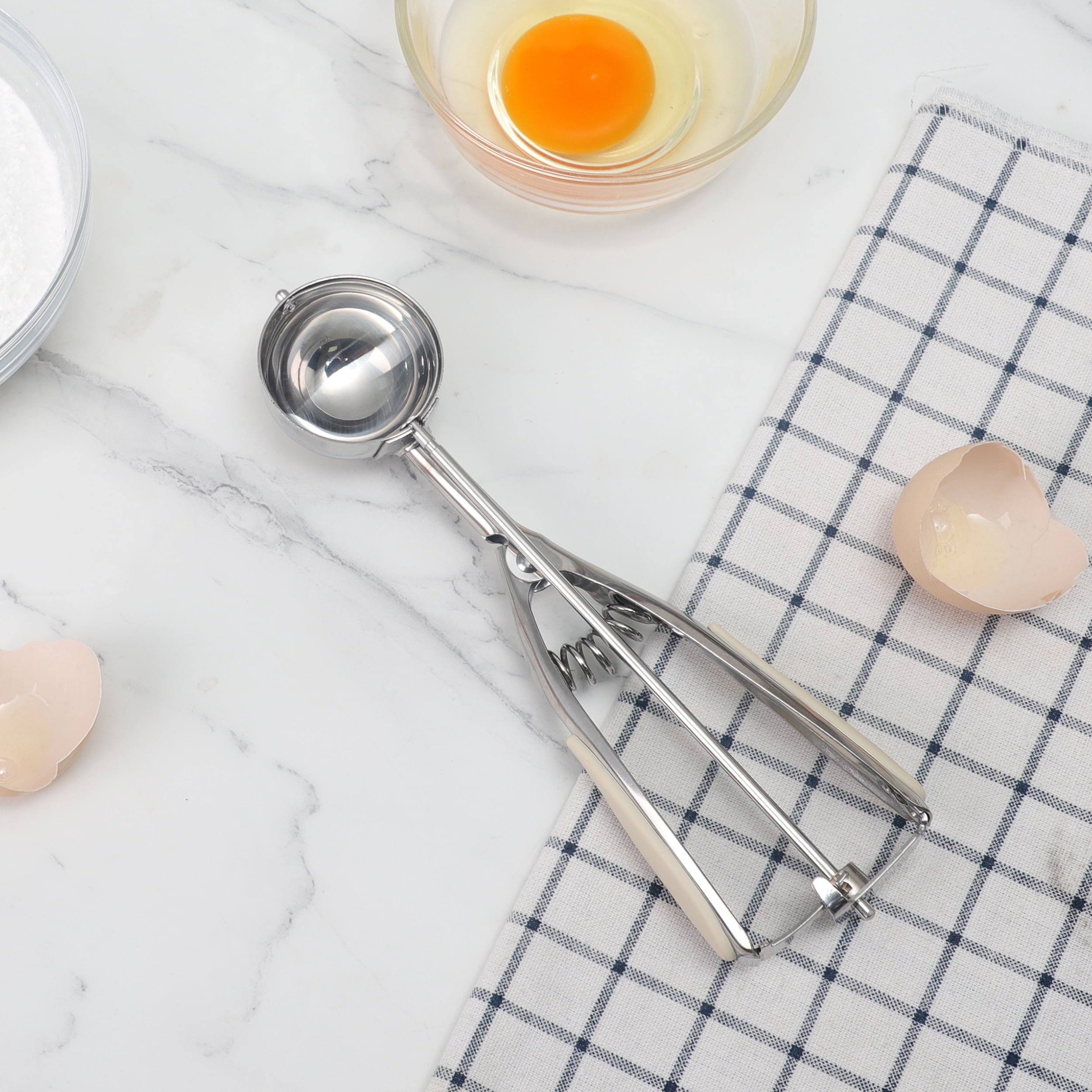 Cook With Color Trigger Cookie Scooper – Essential Tool for Perfectly Portioned Cookies