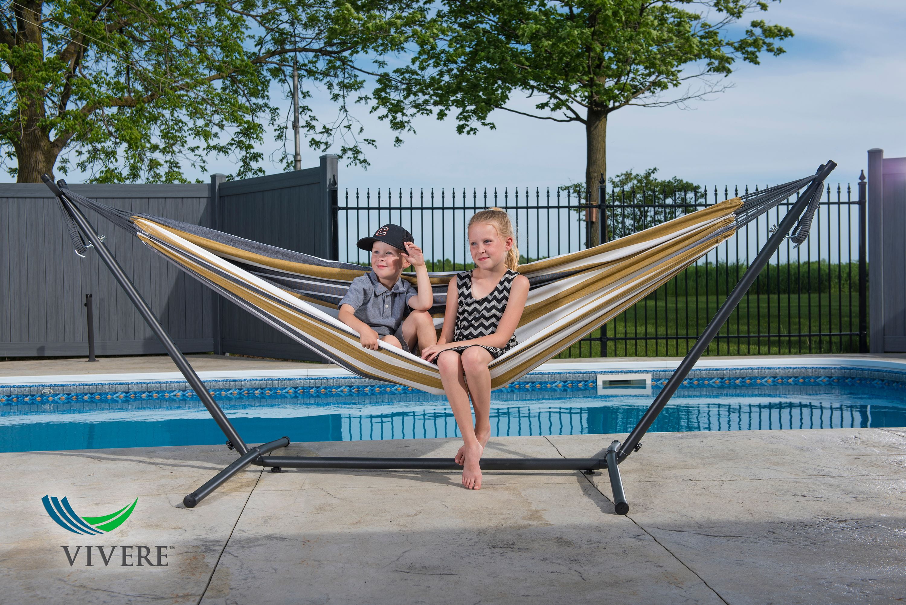 Free standing top double hammock