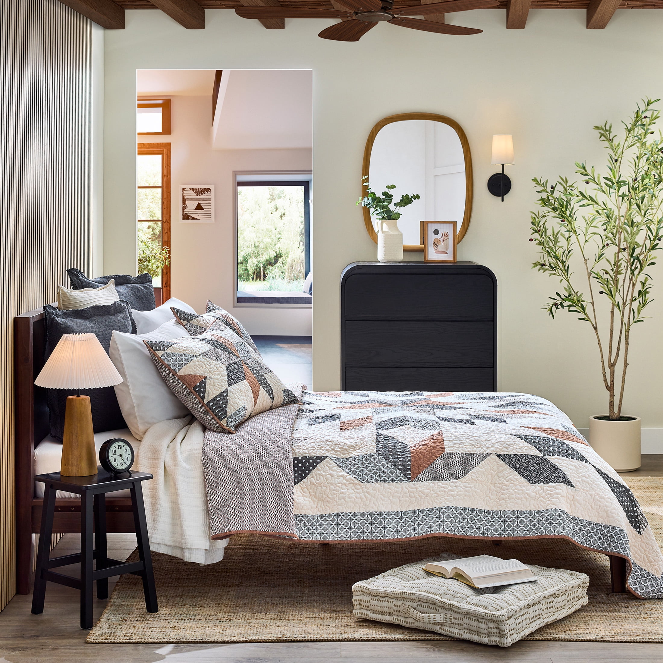 Better Homes & Gardens Starburst Patchwork Cotton Quilt, King Bedding