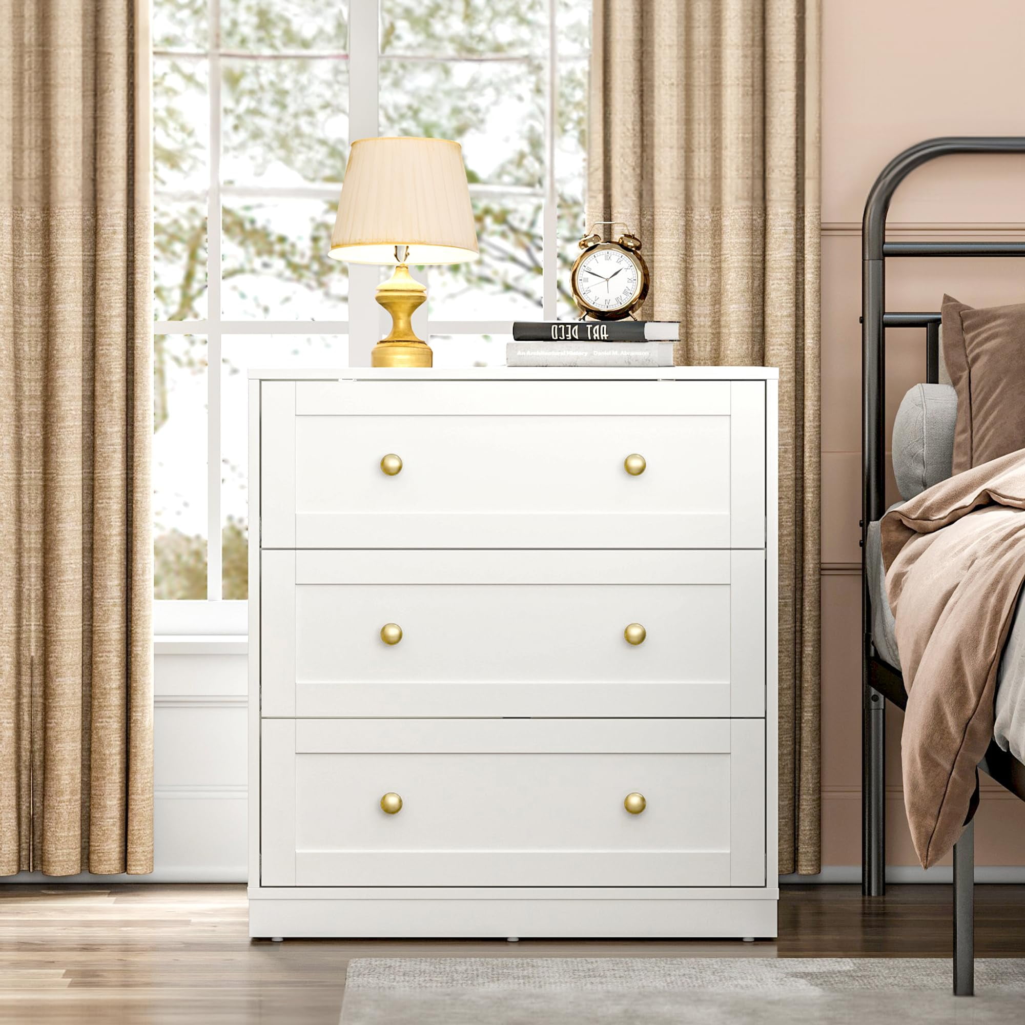 Heynemo Wood 3 Drawer Dresser, White Chest of Drawers with Gold Dresser Knobs, Modern Wide Dresser for Bedroom, Hallway, Entryway, Closets, Living Room