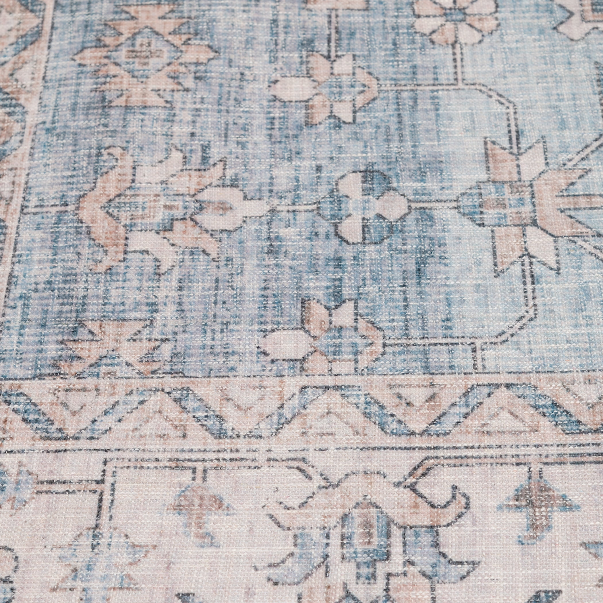 Better Homes & Gardens Blue Persian Medallion Indoor Accent Rug, 30"x46"