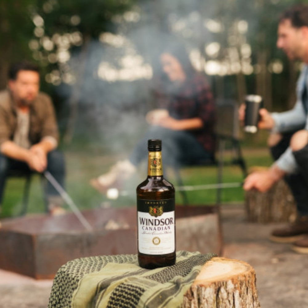 Windsor Canadian, Whisky, 80 Proof, 750ml Glass Bottle, 25.4 fl oz