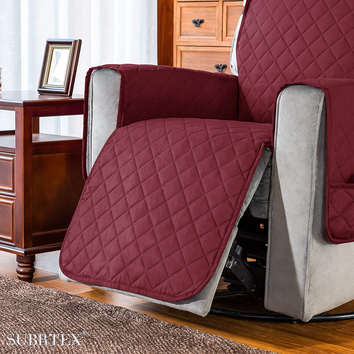 Subrtex 1-Piece Reversible Quilted Recliner Chair Cover with Elastic Adjustable Strap,Small, Wine