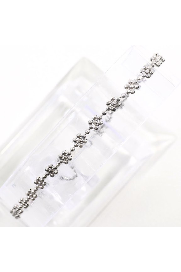 Pre-Owned 18K (18-karat white gold) bracelet, total weight 2.1g, 18cm .