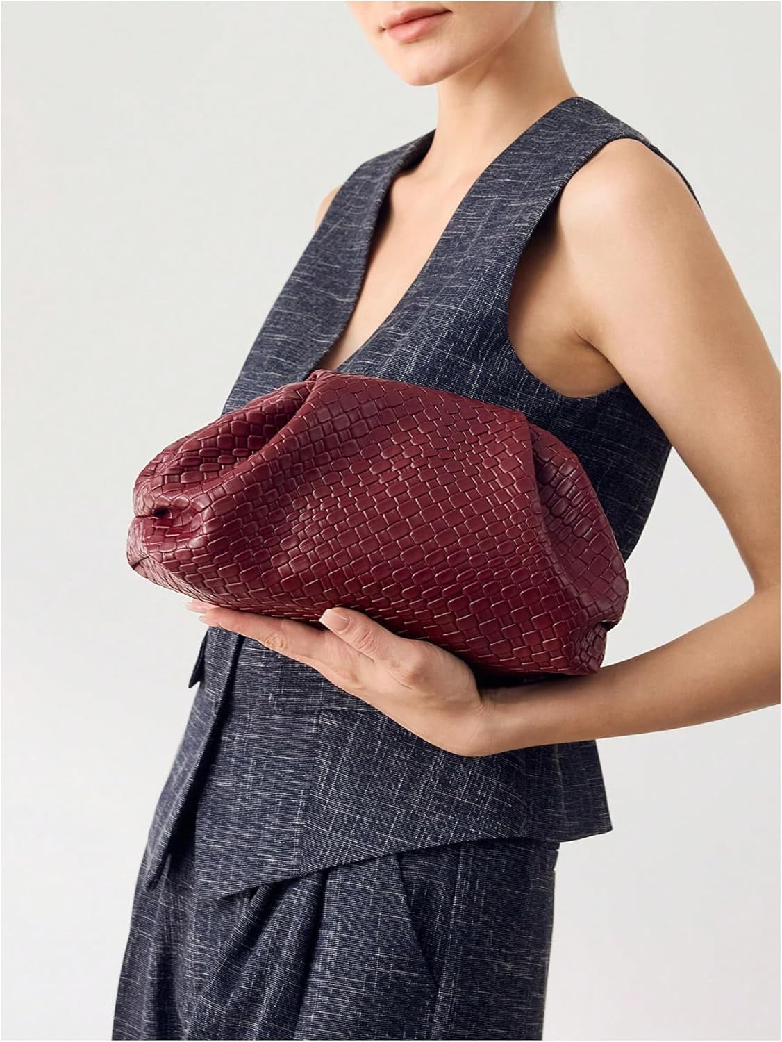 Women's Woven Evening Bag Dumpling Clutch Purse No Strap Handbags Elegant Faux PU Leather Clutch Bag | Woven, No Strap, Elegant, Faux PU Leather