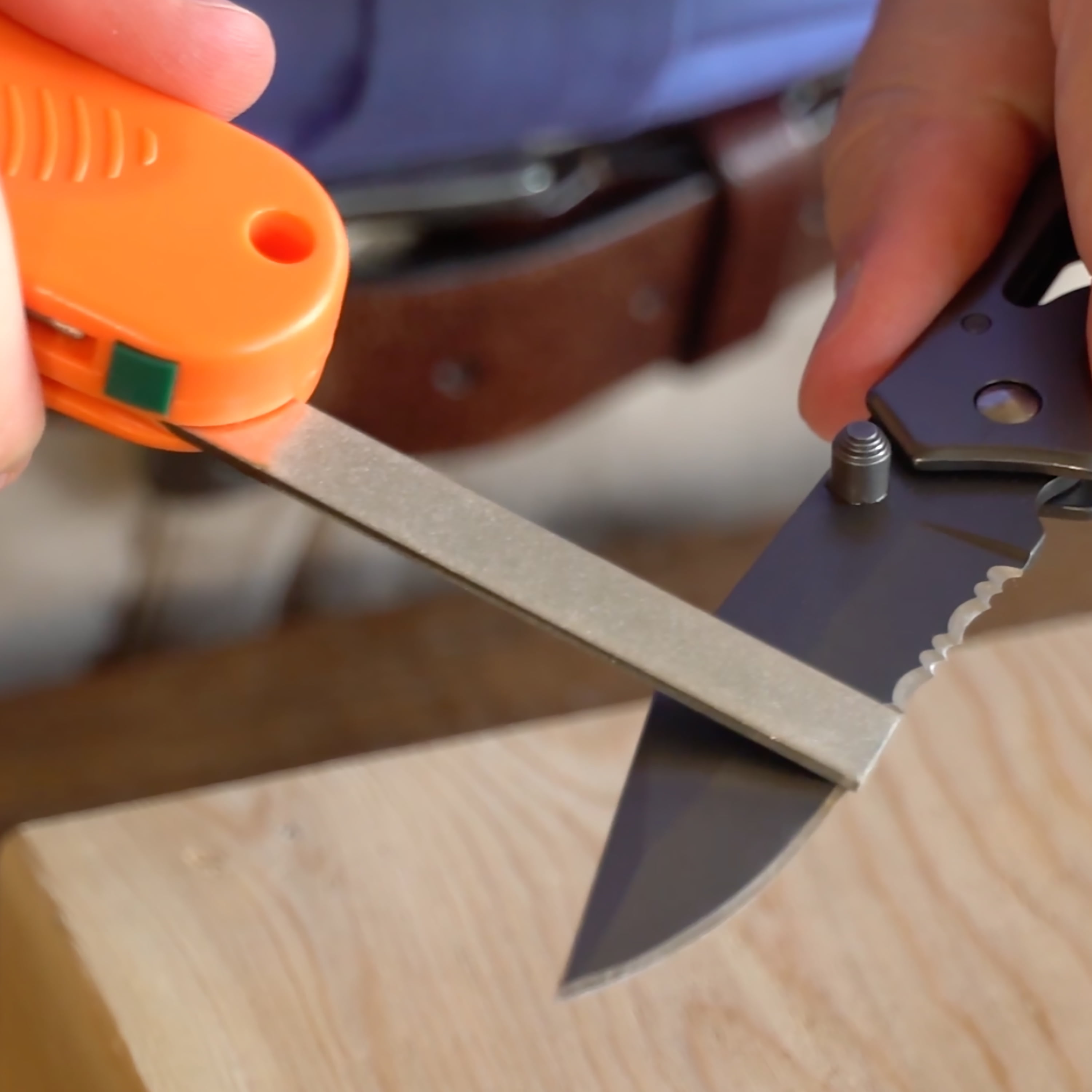 AccuSharp 4-in-1 Knife and Tool Sharpener - Blaze Orange