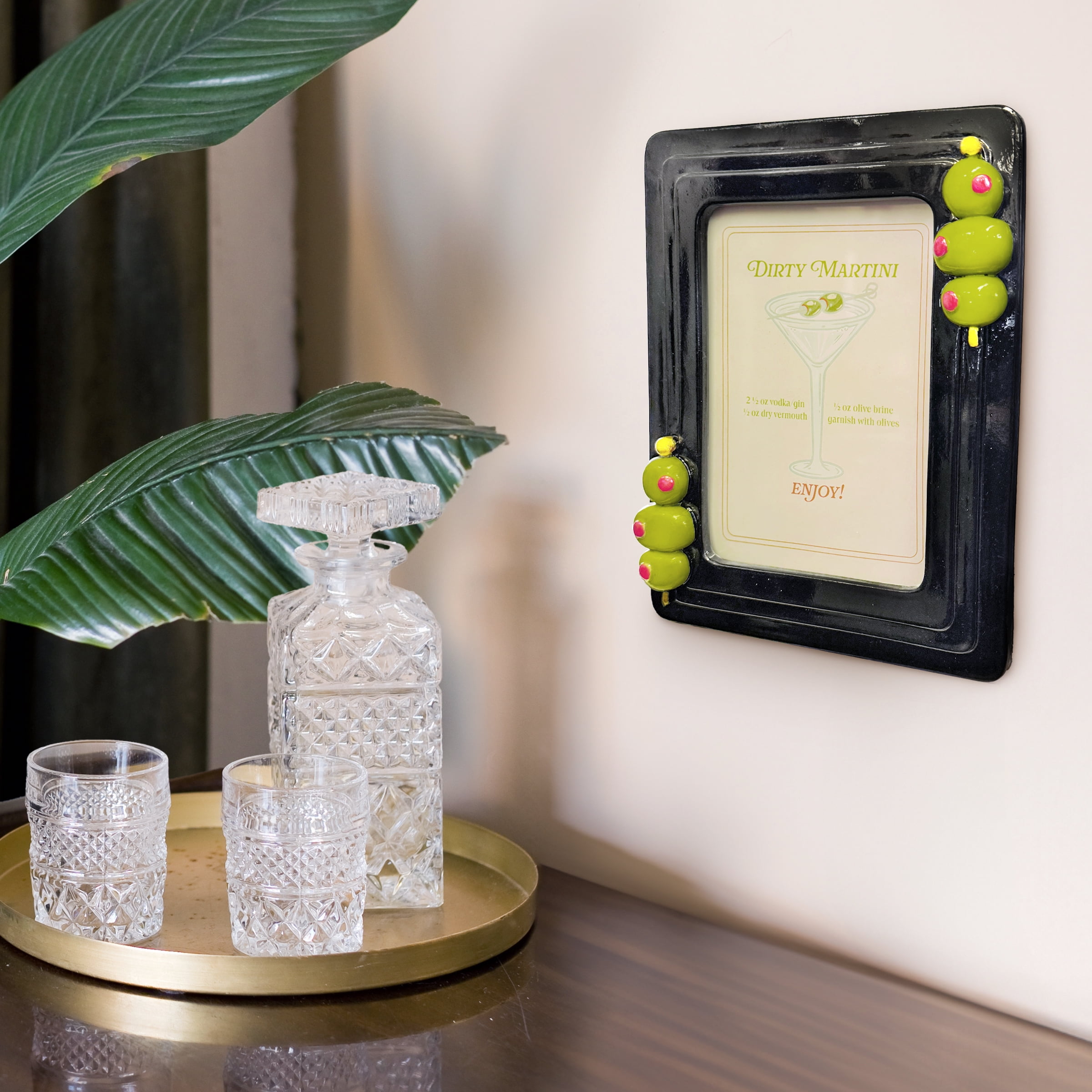 OneDesign Home 5X7 Dirty Martini Resin Picture Frame