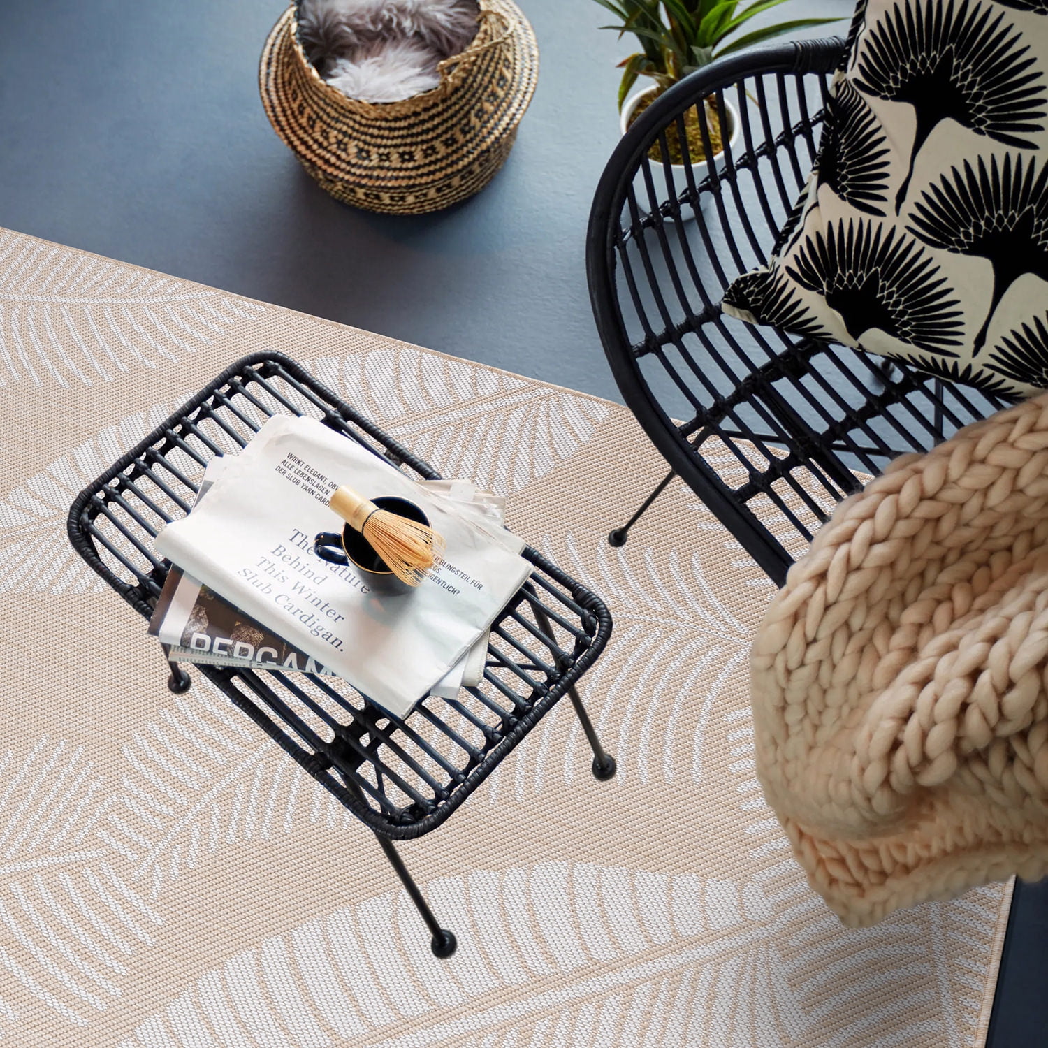 World Rug Gallery Distressed Palm Leaves Textured Flat Weave Indoor/Outdoor Area Rug - NATURAL 7'10"X10'