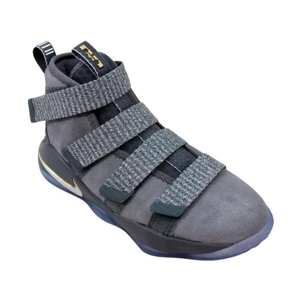 lebron soldier 11 footlocker