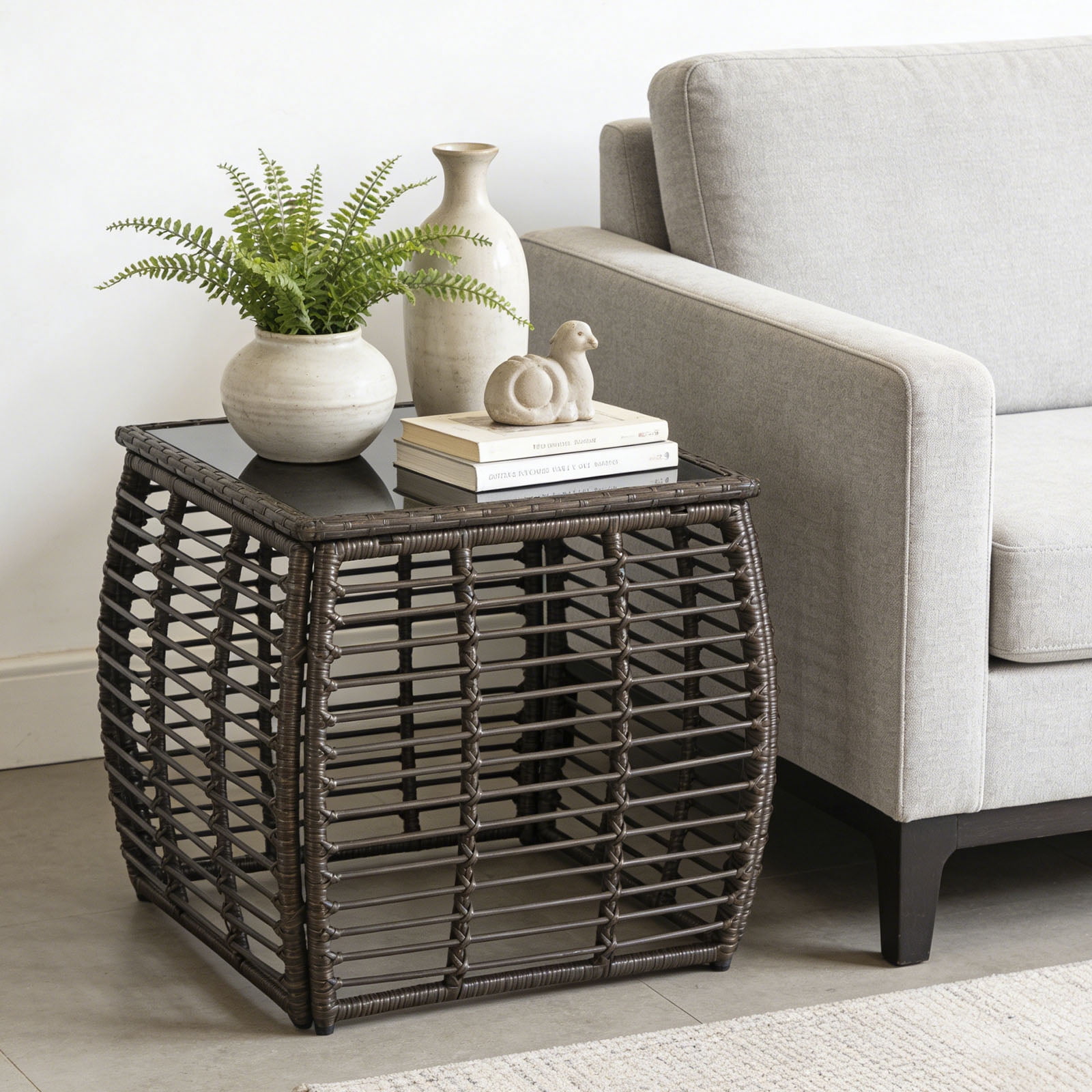 Kinbor Square Outdoor Wicker Side Table – Patio End Table with Tempered Glass Top, All-Weather Rattan Coffee Table for Balcony, Porch, Deck, Garden, Black Gold