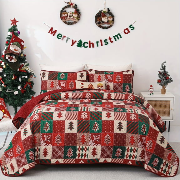 Christmas Quilt Queen King Size, 3pcs Patchwork Plaid Queen King Size Bedspread Red Green Christmas Tree Printed, Soft Microfiber Winter Holiday Coverlet Bedding Sets,  Holiday Decor, Plaid Pattern