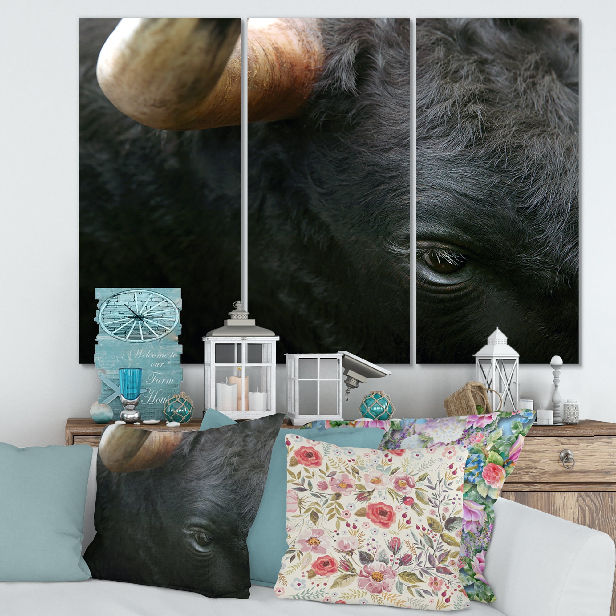 Designart ' Close-Up Of Eye Fighting Bull Head ' Farmhouse Canvas Wall Art Print