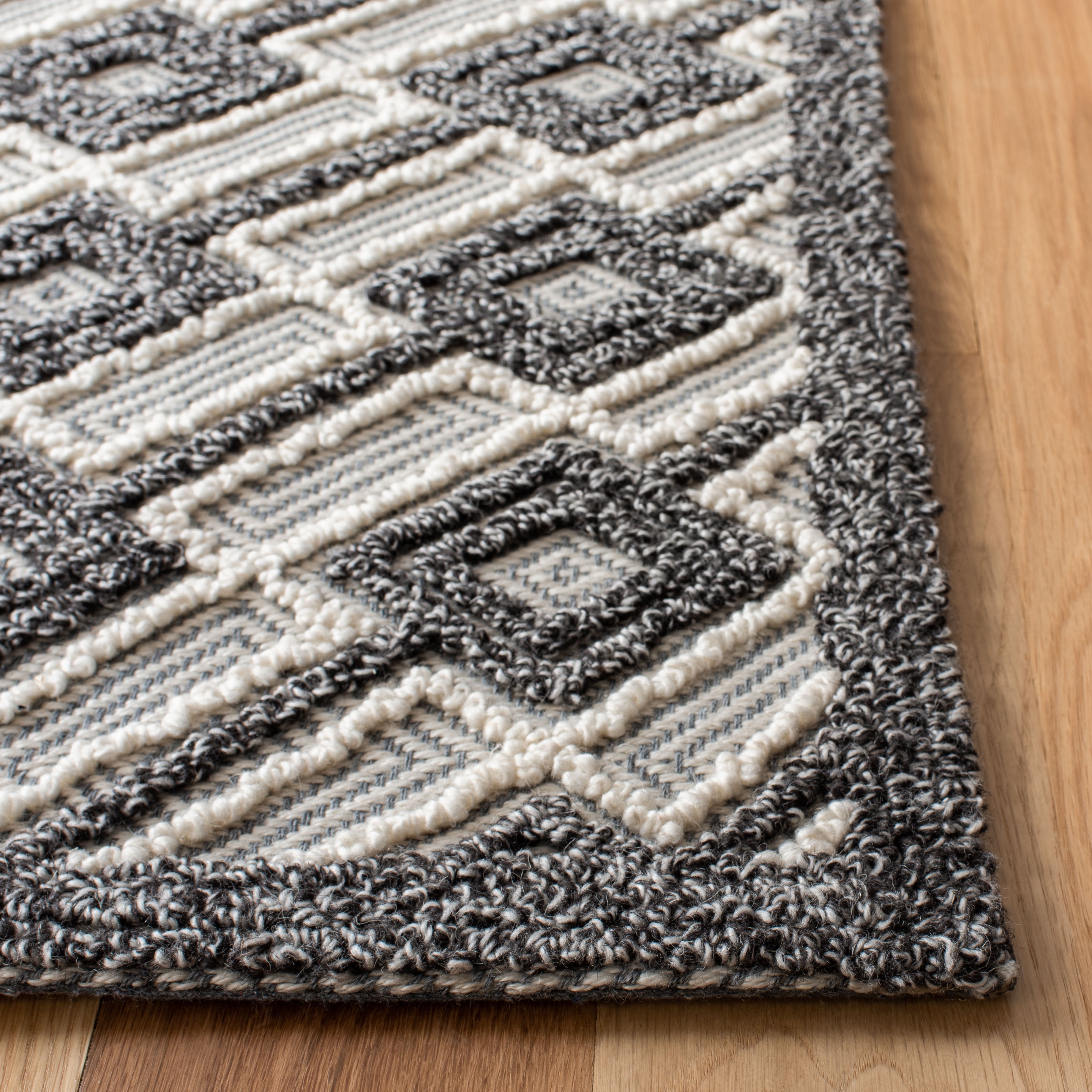 SAFAVIEH Trace Horatio Geometric Runner Rug, Grey/Beige, 2'3" x 8'