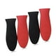 thumbnail image 1 of Cubierta de silicona para manija caliente / Soporte de silicona para manija caliente con protección contra el calor, rojo y negro, 4 paquetes MFZFUKR SNFLD1497, 1 of 9
