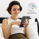 thumbnail image 4 of Soporte de correa de mano CoBak para Kindle/Tablet - Blanco transparente, 4 of 7