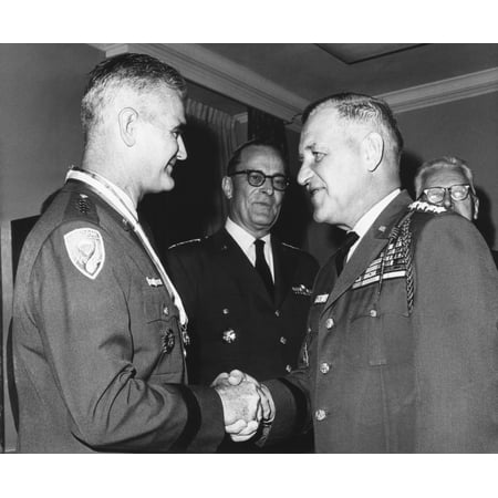 Gen. Creighton Abrams Replaced Gen. William Westmoreland As U.S ...