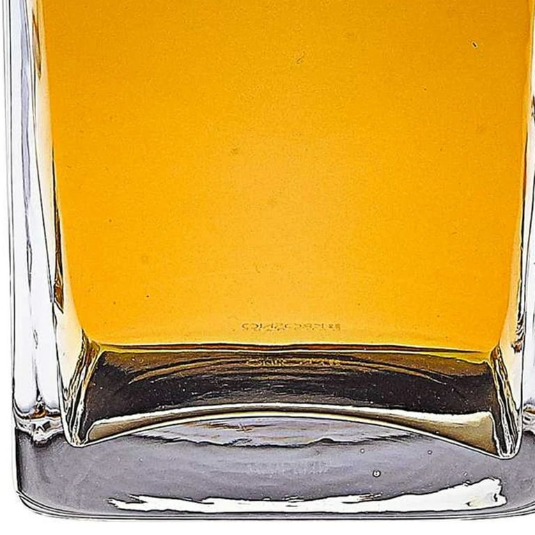 Mouth Blown European Crystal Scotch Or Whiskey Decanter 34 Oz Mouth Blown European Crystal Scotch Or Whiskey Decanter 34 Oz