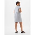 thumbnail image 4 of Camiseta holgada con bolsillo Dress GAP a rayas blancas y azul marino, 4 of 5